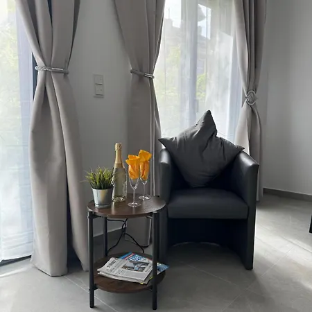 Picasso - Modern & Neu - Apartment Mit Balkon In Bester Lage 아파트 *