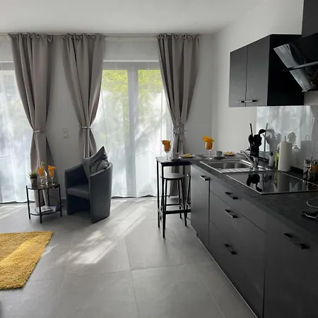Picasso - Modern & Neu - Apartment Mit Balkon In Bester Lage 아파트 *