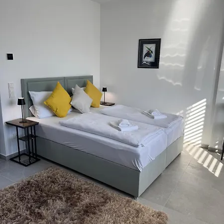 Apartamento Picasso - Modernes Mit Balkon Naehe & Dom - *